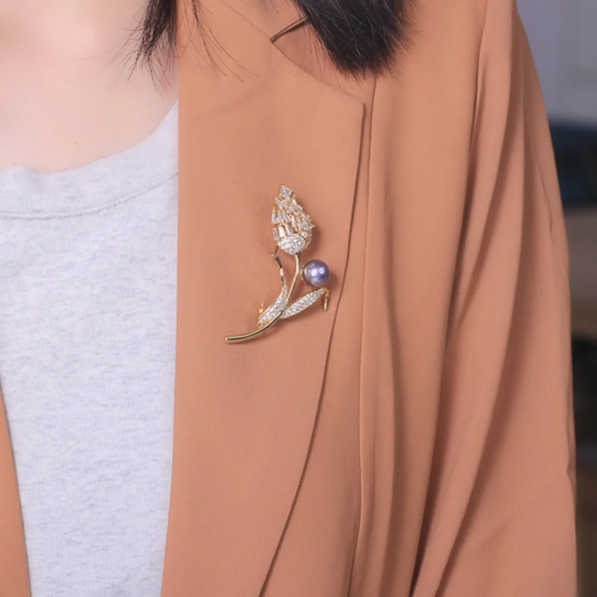DIY Brooch Blank Brass Gold Plated Tulip, Artistic Design Pin Base, Luxurious Pearl Brooch Setting for Women Overcoat
