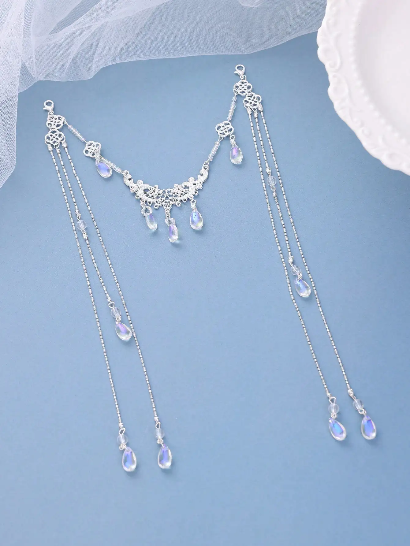 1 Piece of Vintage Elegant Hollow Silver Jewelry with Iridescent Tassels, Bohemian Fairy-Like Exotic Bridal Wedding Headpiece Ac