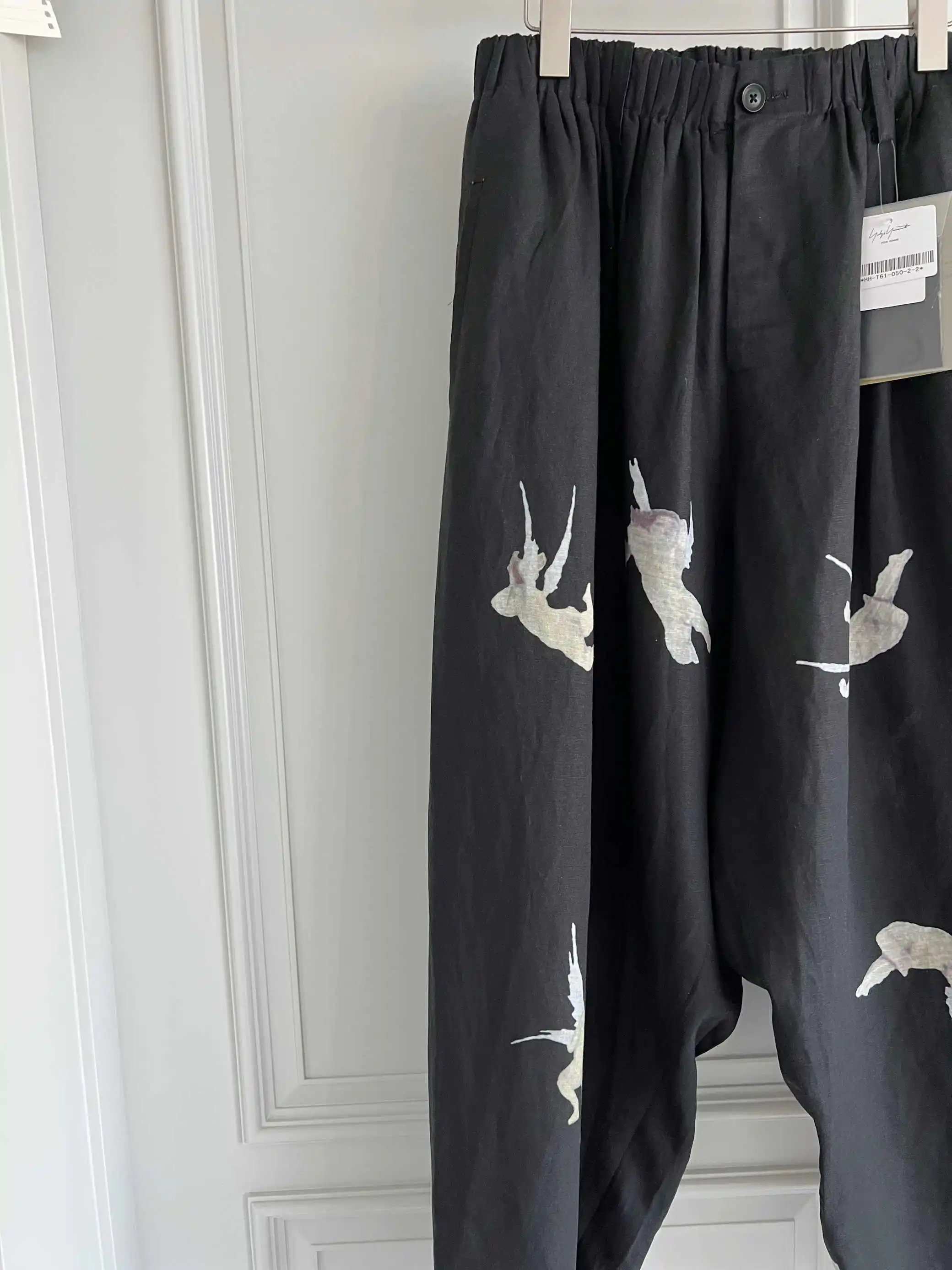 TOP-YAMAMOTO กางเกงขายาวพิมพ์ลายนางฟ้าดีไซน์ดั้งเดิมสําหรับผู้ชาย กางเกงลําลองผ้าลินินสวมใส่สบายและหลวมสําหรับผู้ชาย