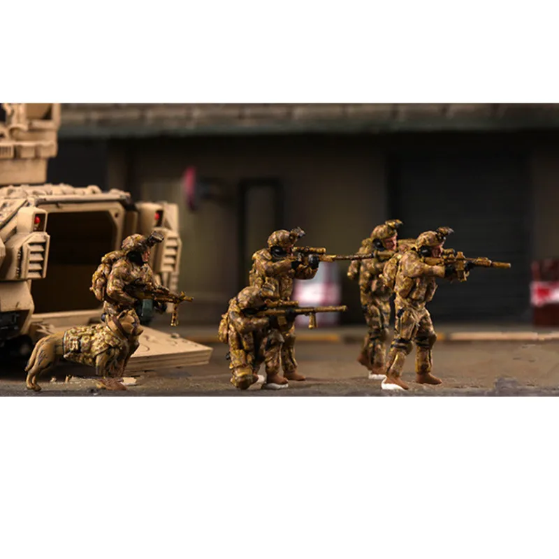 1:72 Scale Model 6 Pcs US Navy SEALS  Army 6 Soldiers With Dog Action Figure Toys Scene Accessory Display Collection Dolls