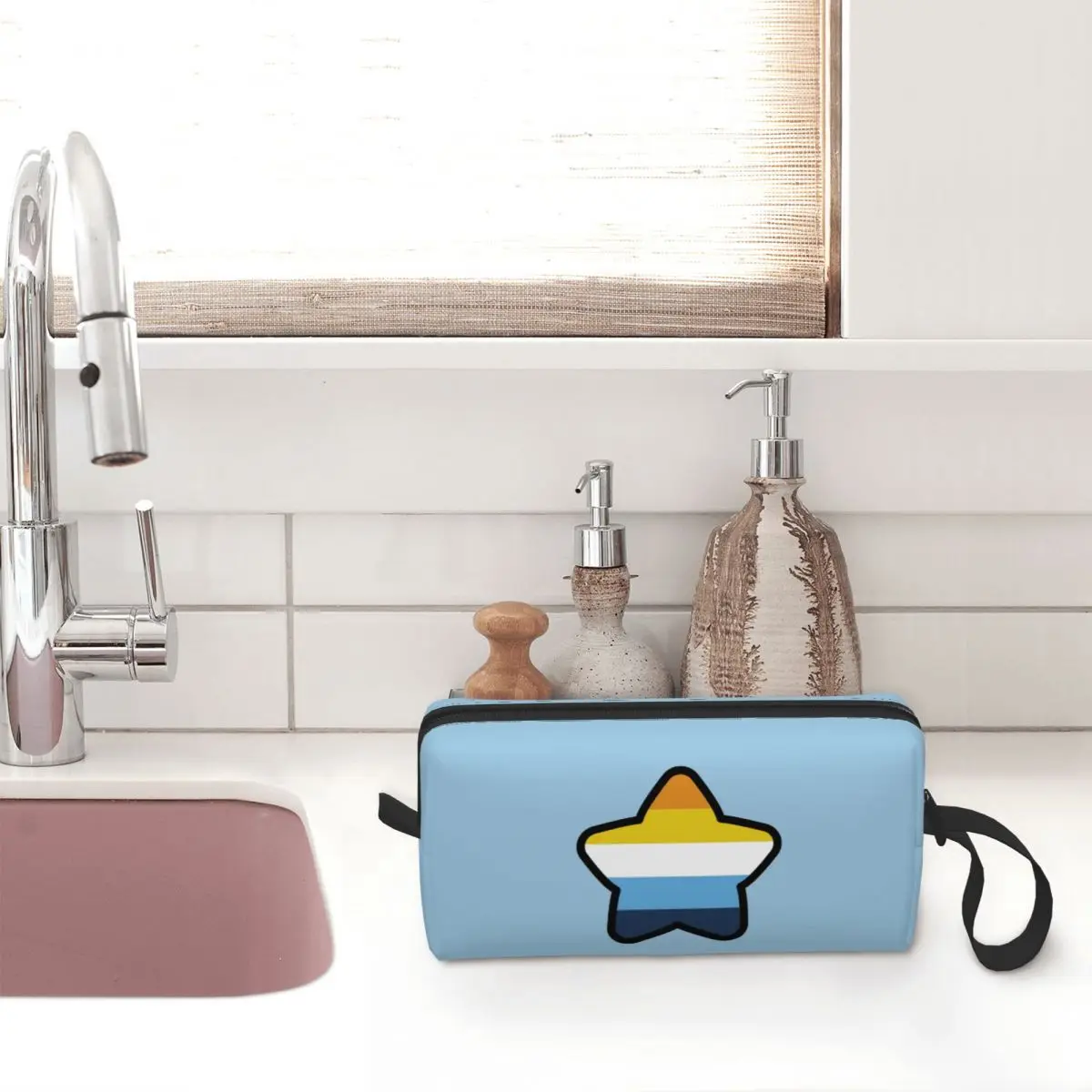 Aroace Flag Star Makeup Bag Cosmetic Organizer Toiletry Cosmetic Bag for Women Beauty Travel Pencil Case