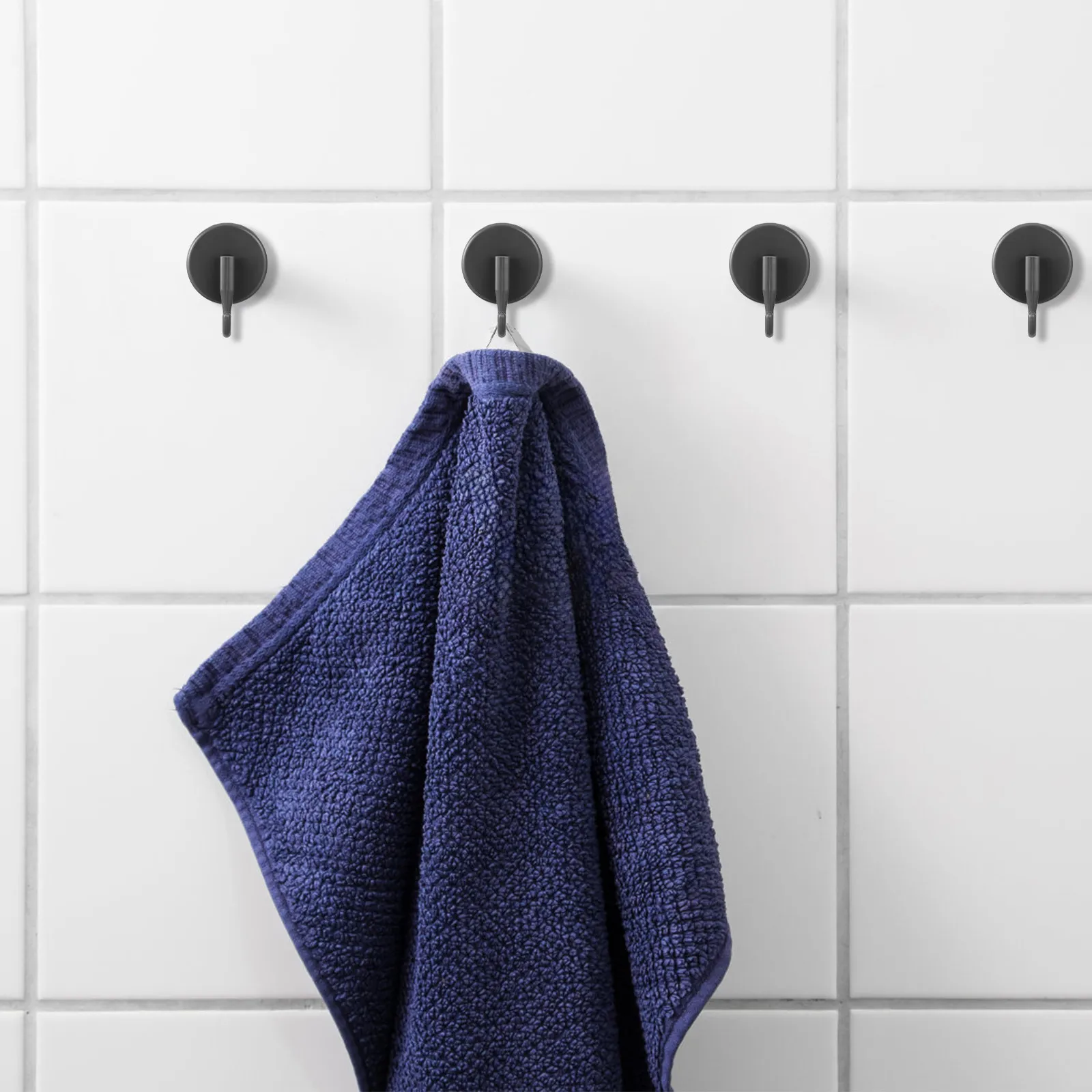 

4Pcs Suction Cup Hooks Stylish Modern Suction Towel Holder No Drill Installation for Bathroom Kitchen Shower Glass Mirror Tiles