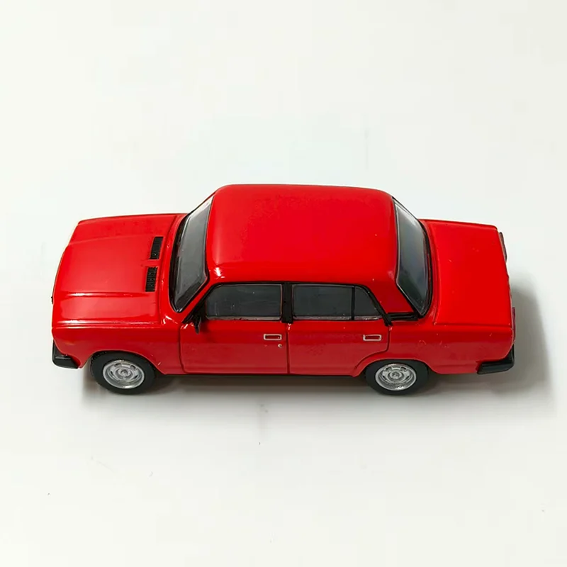 Perka 1/64 Lada 2105// 2101// FSO Polonez MR'87 //GAZ-21 Volga, modelo de carro em liga metálica, brinquedo para adultos, colecionáveis, enfeites estáticos.