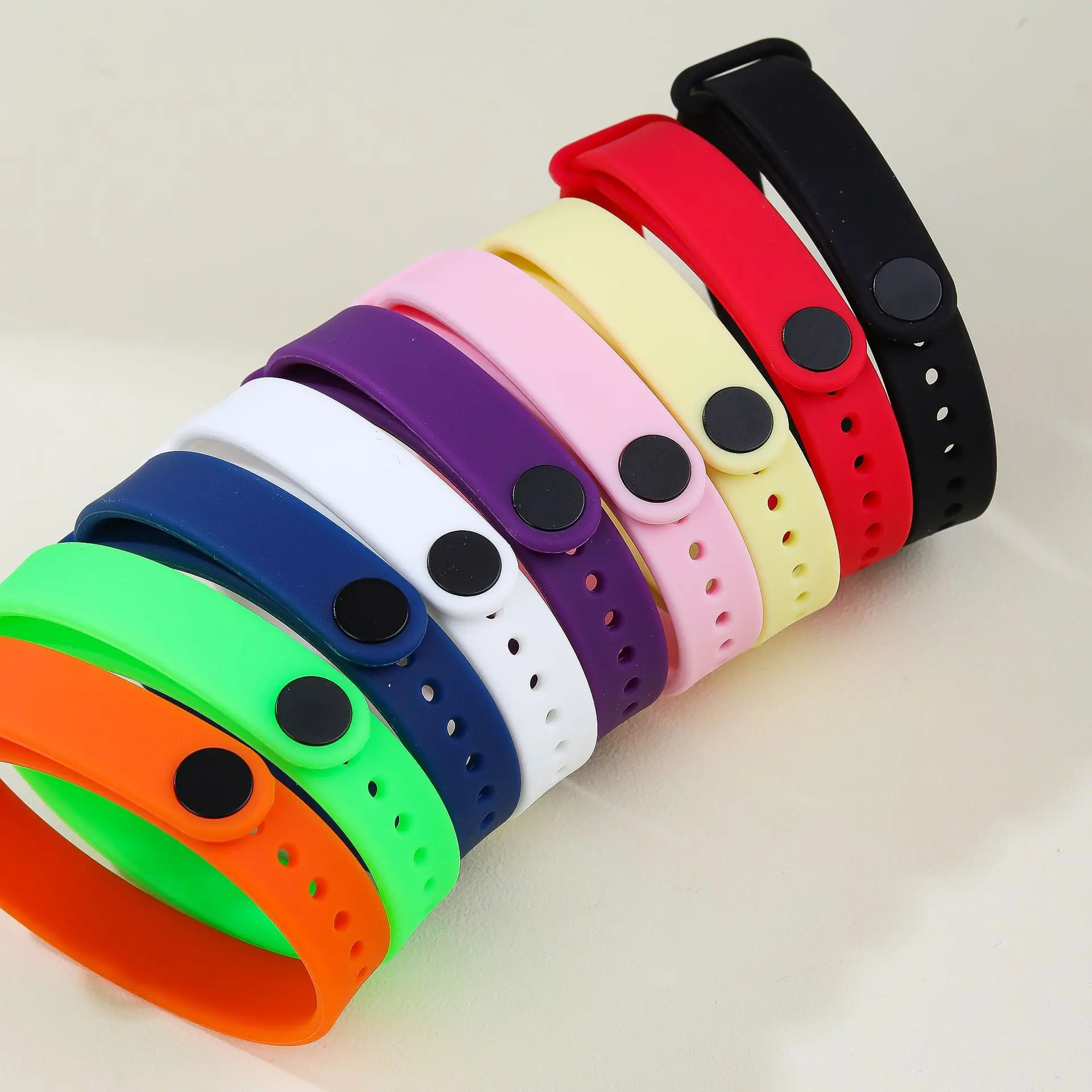 DIY verstellbare Schnalle Silikon Armbänder leere Hand Kreis wortlose Erkennung Band Erwachsene und Kinder Teams Armband