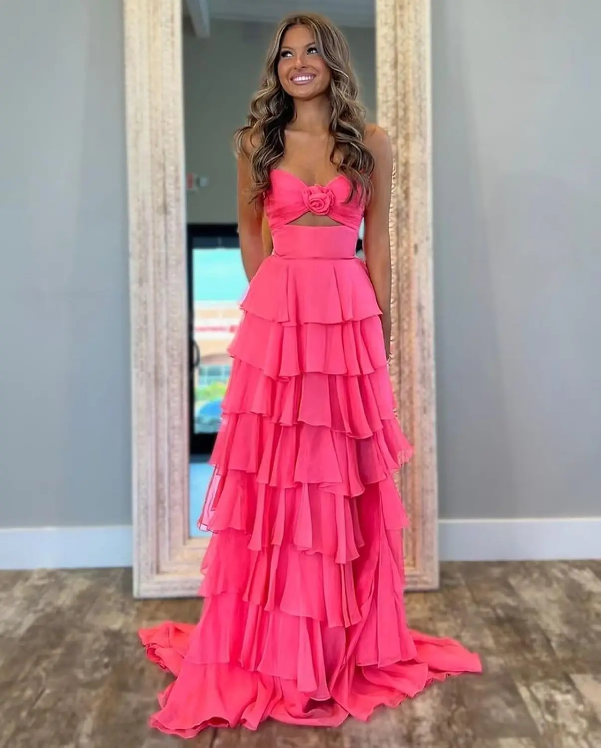 

Strapless Tiered Chiffon Prom Dress for Women 2025 3D Flower Keyhole Long Formal Evening Dresses with Slit vestidos de gala
