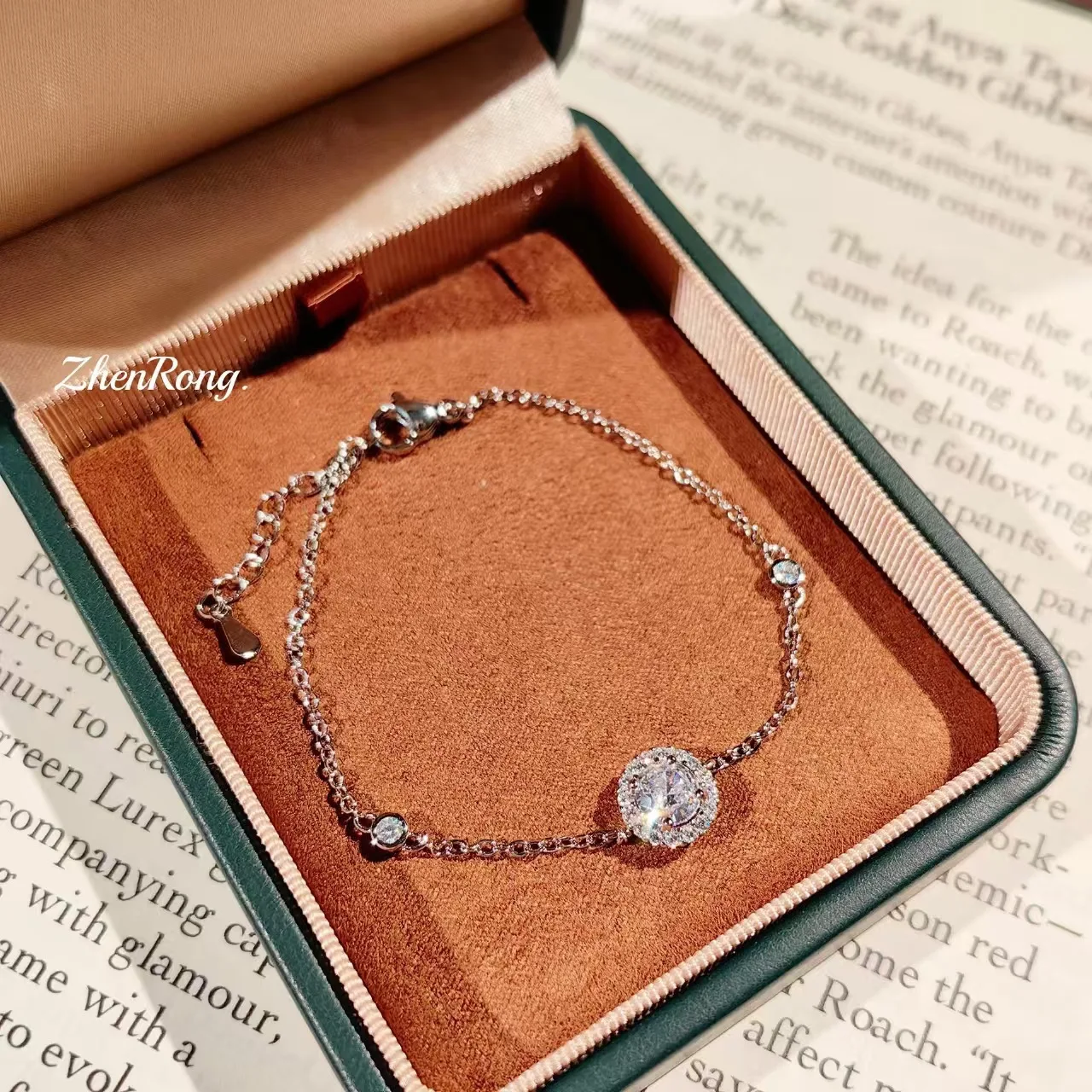 

Versatile Minimalist Star Dot Bracelet,Silver Plated Round Zircon Inlaid Luxury Ins Style Hand Jewelry for Women Daily Wear Gift