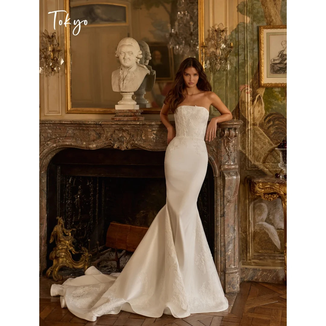 Tokyo Custom White Strapless Mermaid Wedding Dress Lace Appliqued Bridal Gown Floor Length Sweep Train Formal Evening Party Wear