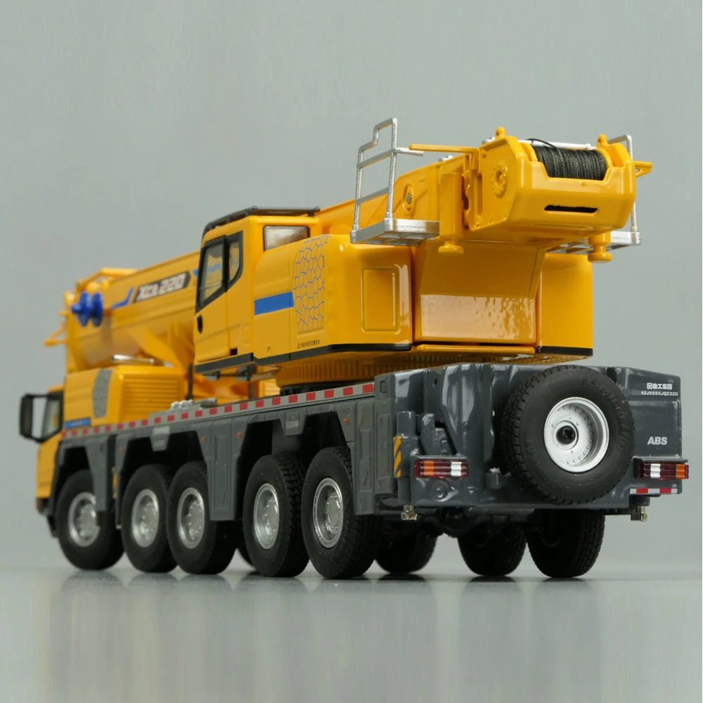 1:50 Scale Diecast XCMG 220 Tons All Terrain Crane Model Hoist