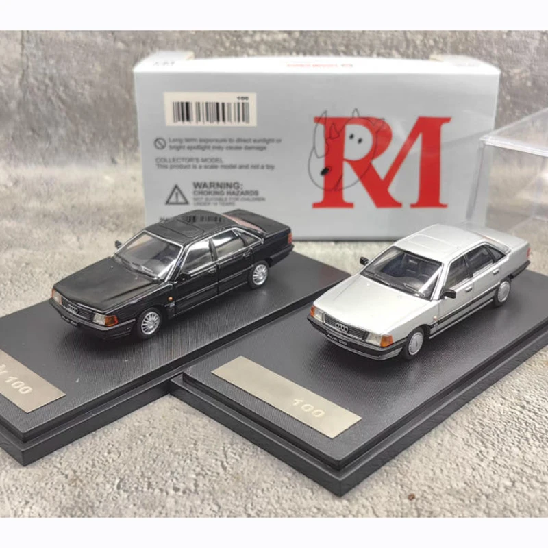 

RM 1/64 Classic Audi 100 Alloy Car Model Static Collection Decorated Holiday Gifts Toys