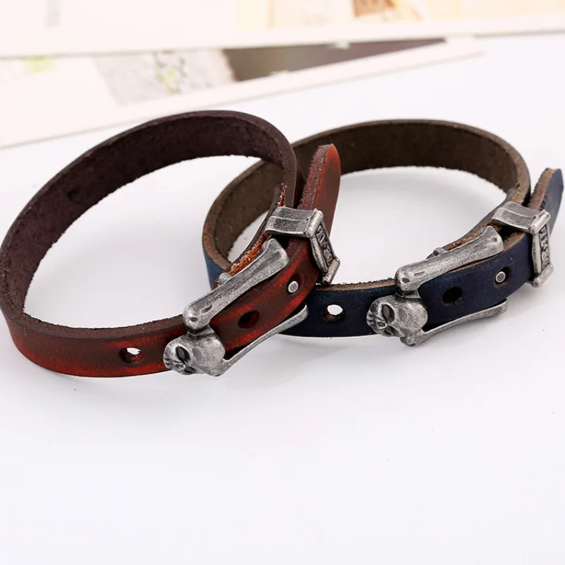 Retro Distressed Gradient Leather Wristband Skull Metal Buckle Adjustable Unisex Punk Rock Daily Wear Leather Bracelet Jewelry