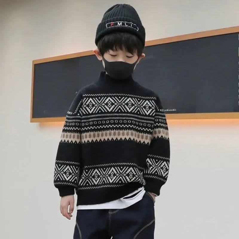 

Осень-зима 2024, новый свитер с круглым вырезом в корейском стиле для мальчиков — модный утепленный трикотаж для маленьких мальчиков с милым мультяшным принтом