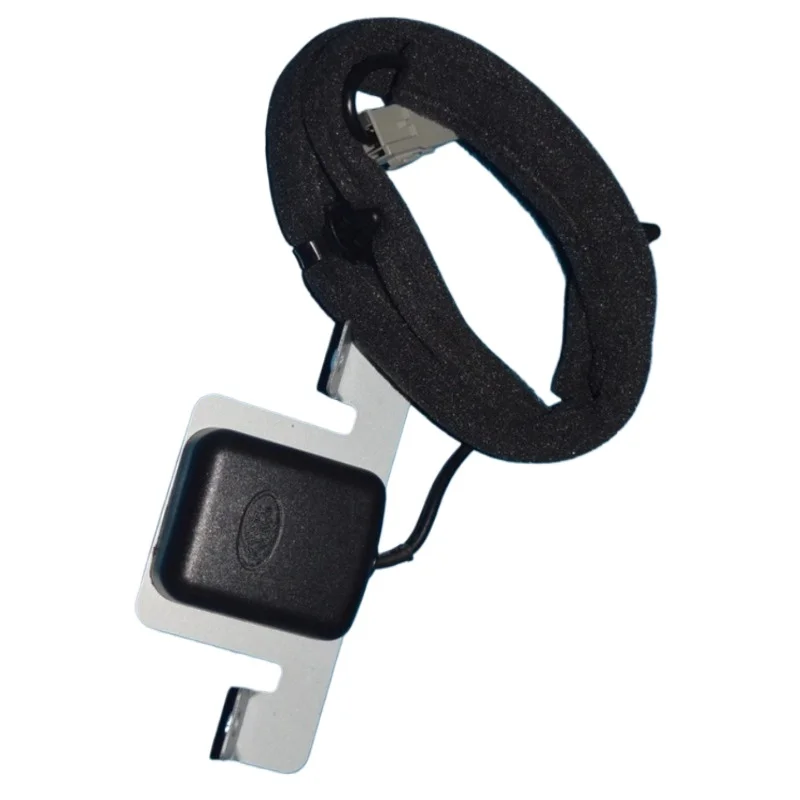 

39950D62L00C000 Genuine GPS Navigation Antennas Built-in Antenna Signal for Suzuki New Alto Swift Automobile Part