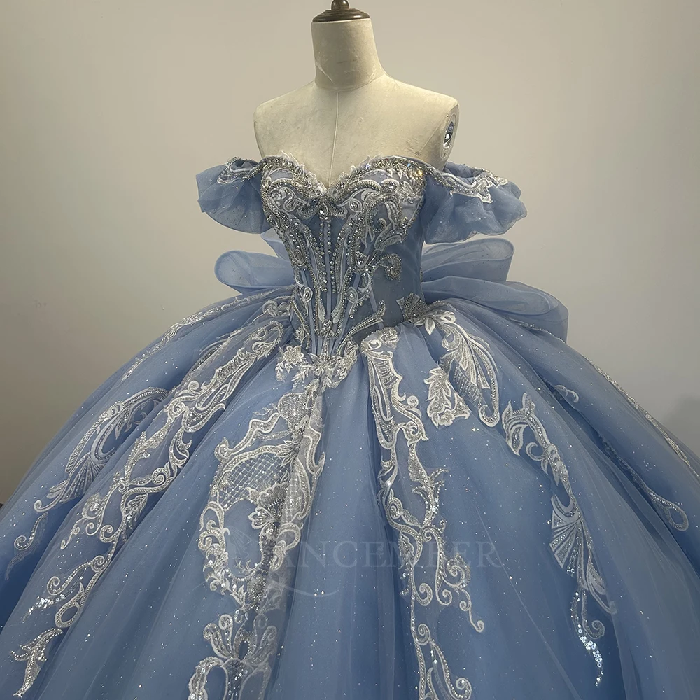 恋人カスタマイズされた光沢のあるブルーのキンセアニェーラドレスボールガウンスパンコールレースプリーツ半袖スイート16 Vestido De 15 Anos