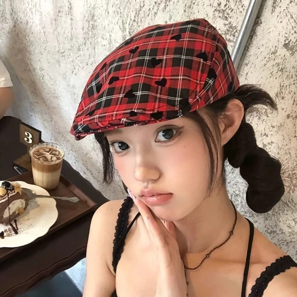 

Retro Vintage Women's Beret Japanese Y2k Plaid Newsboy Cap Versatile Star Heart Painter Cap Streetwear