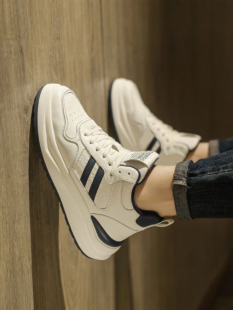 

High-Top Men's Winter Sports Shoes 2026 New Trend Brand High-End All-Match Casual Sports Shoes Thick Bottom Heightening White...