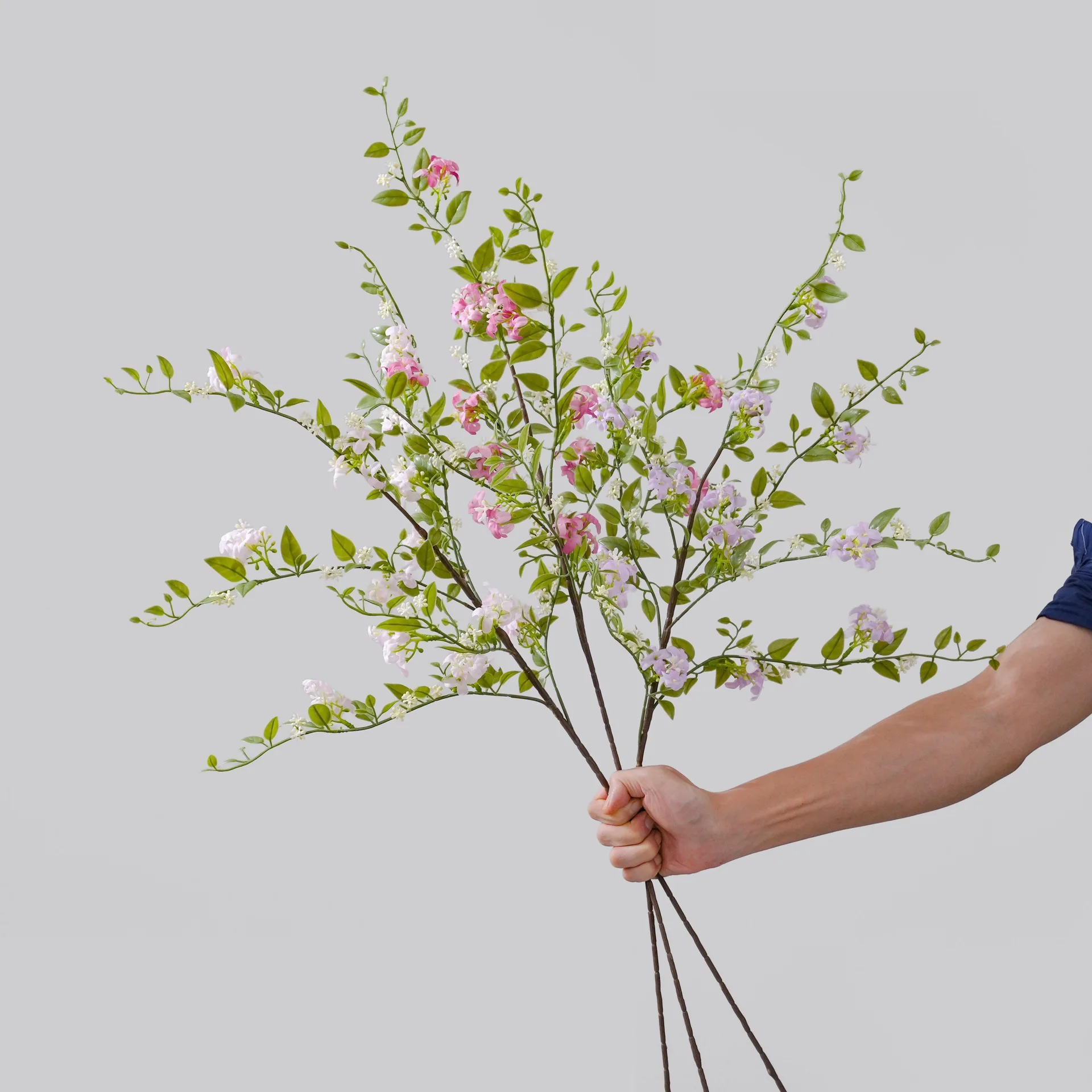 

4Pc Artificial Snow Willow Silk Flowers Wedding Decor Background Floral Arrangment Home Room Decoration Party Layout Photo Props