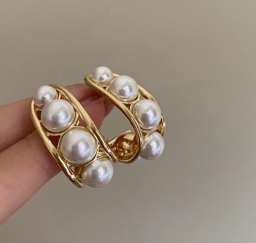Copper plated S925 silver needle Vintage pearl gold exaggerated Earrings for women Fashion Jewelry