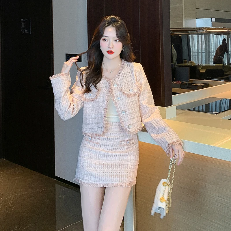 

New Autumn Winter Women Light Pink Tweed Skirt Suits Fashion Tassel Plaid Short Jacket And High Waist Mini Skirt Two Piece Set