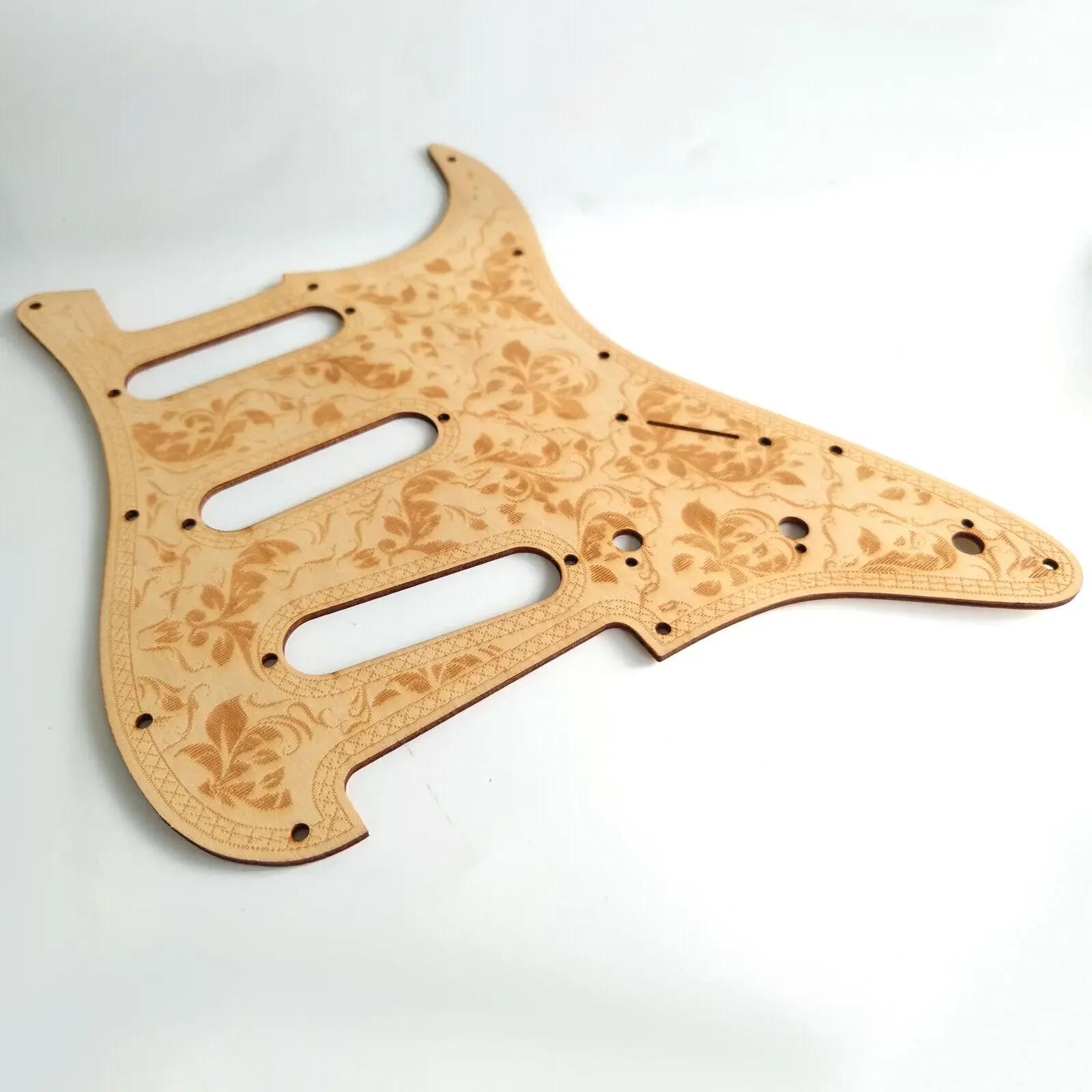 

SSS 11-Hole Electric Guitar Pickguard - Carved Decorative Flower Pattern for ST Guitar Replacement Parts