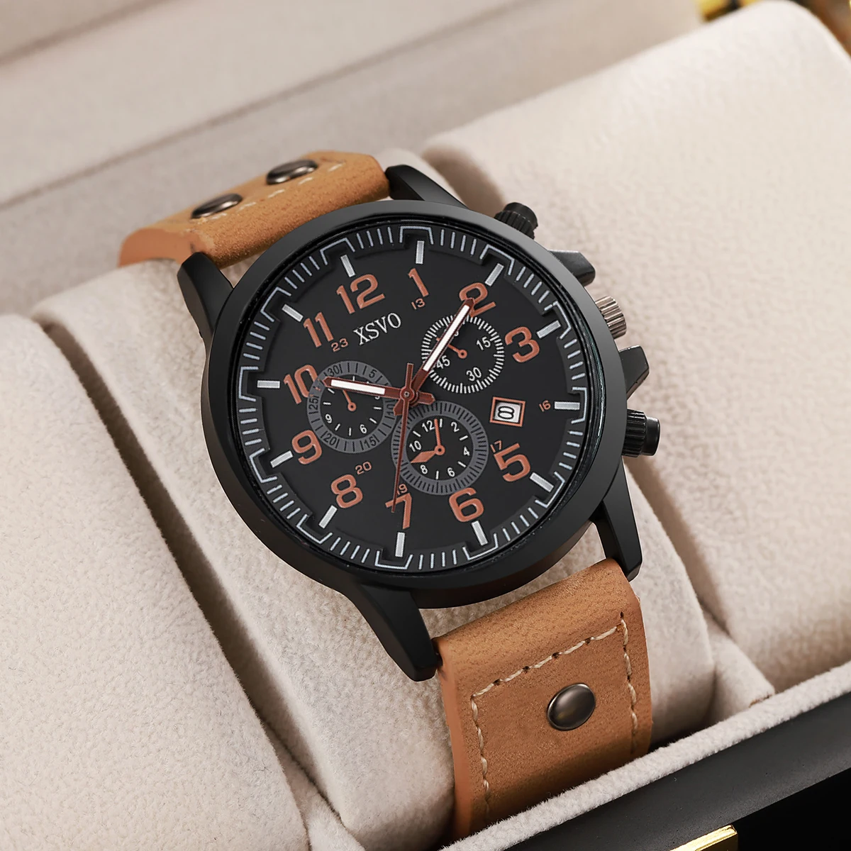 Sin caja de regalo Reloj clásico para hombre con cinturón de cuero de tres ojos, calendario, pulsera de cuero con cuerda de cuentas, 4 piezas