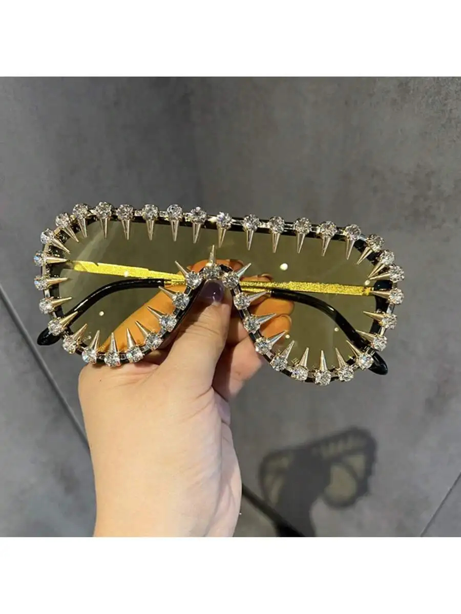 

Punk Style Studded Synthetic Sunglasses For Stage Party Unisex
