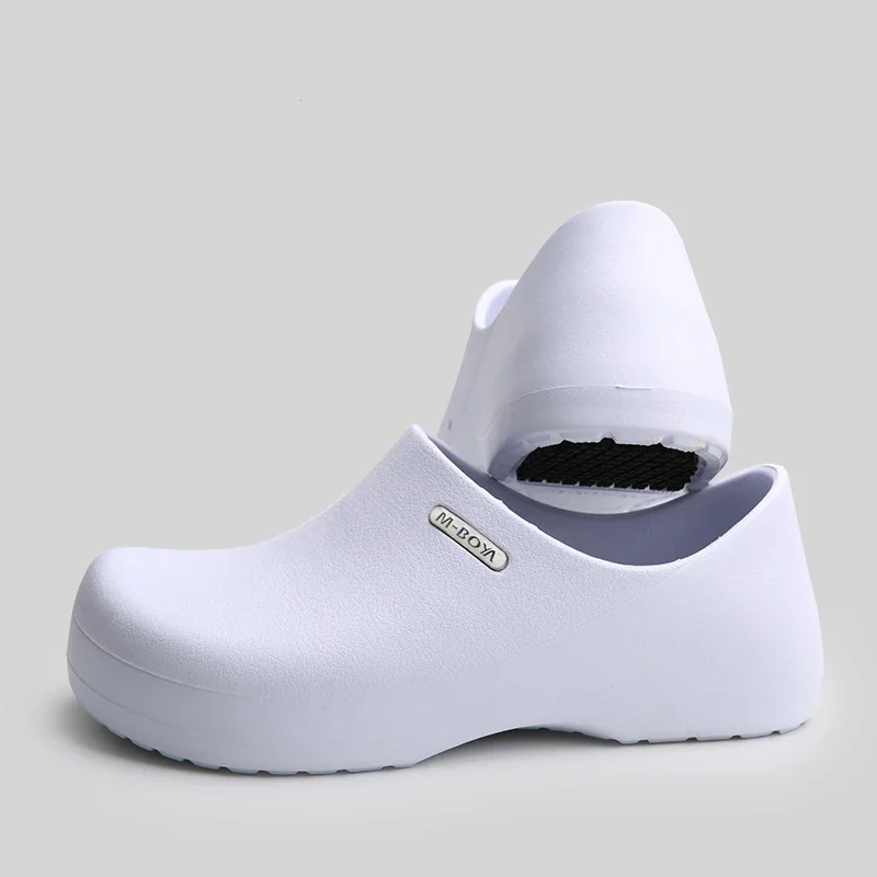 New Arrivals Hotel Kitchen Chef Shoes Non-slip Waterproof Oil-proof Work Shoes Lightweight Antiskid Kitchen Clogs Big Size 36-45