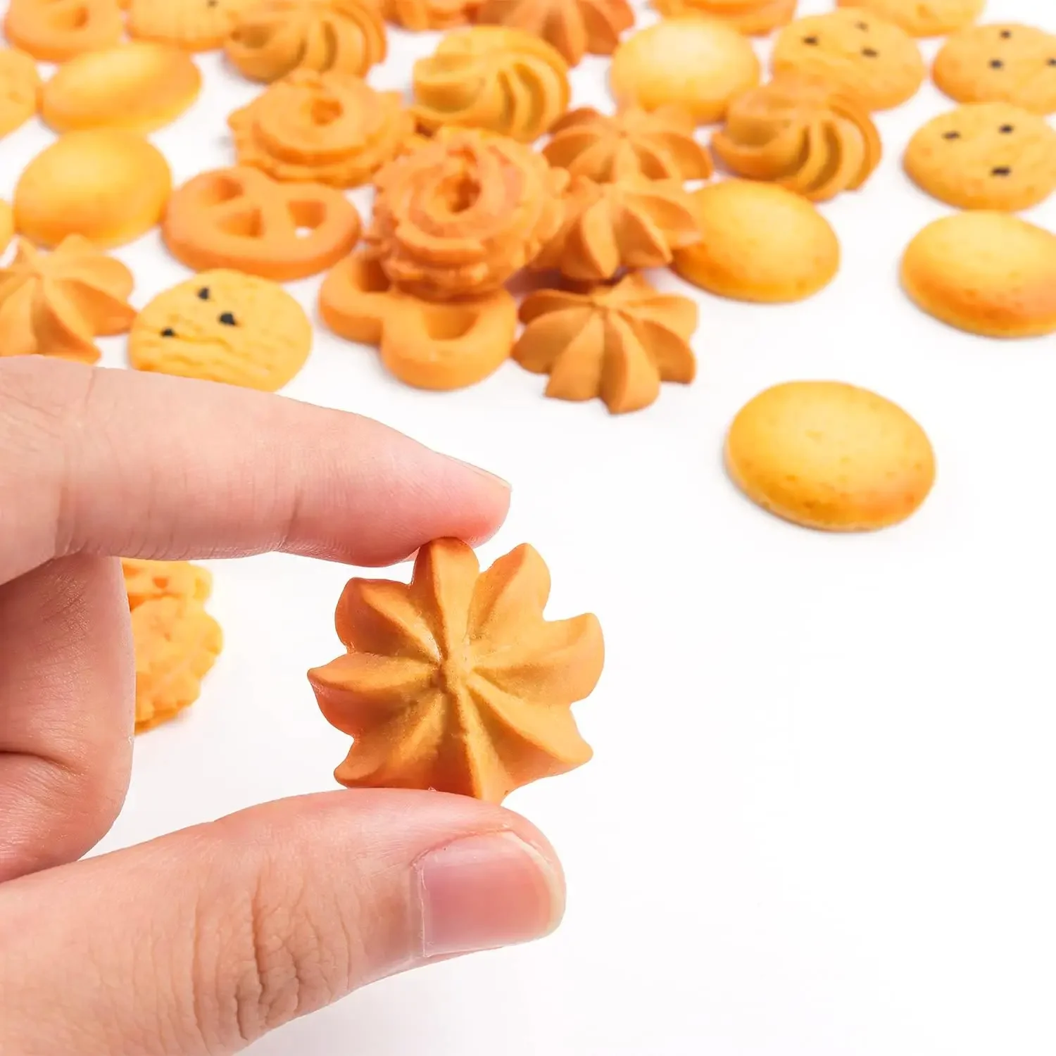 60Pcs Mini Fake Cookies Artificial Pastries Food Fake Biscuits Model for DIY Craft Home Kitchen Decor