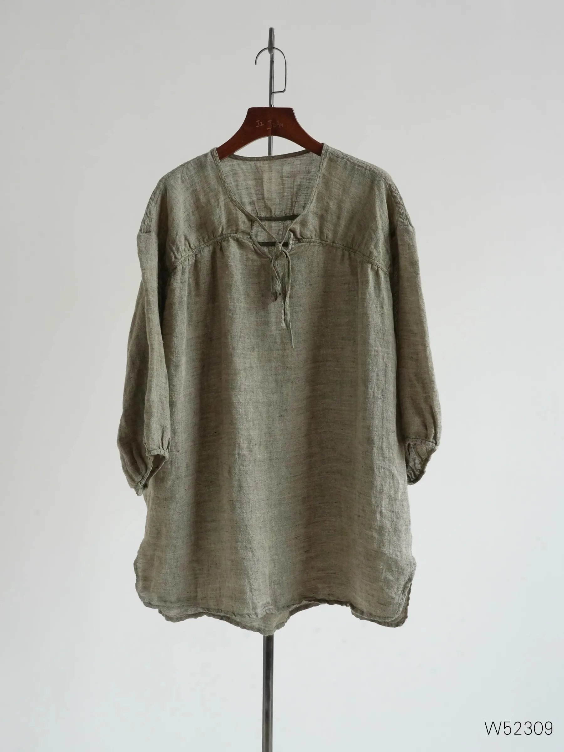 

Ji Jian Original Design Loose Fit Linen Kimono Sle Overhead irt Worn Look Belted Sve Length Seven Button V Ne