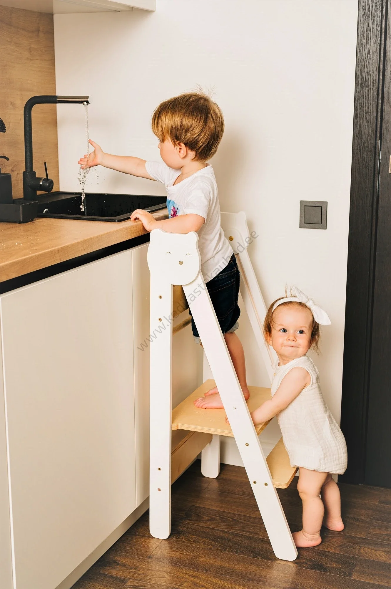 Fold Kitchen Stool Helper for Kids with Non-slip Mat Toddler Stool Tower Toddler Stepping Stool for Counter for Learning Wooden