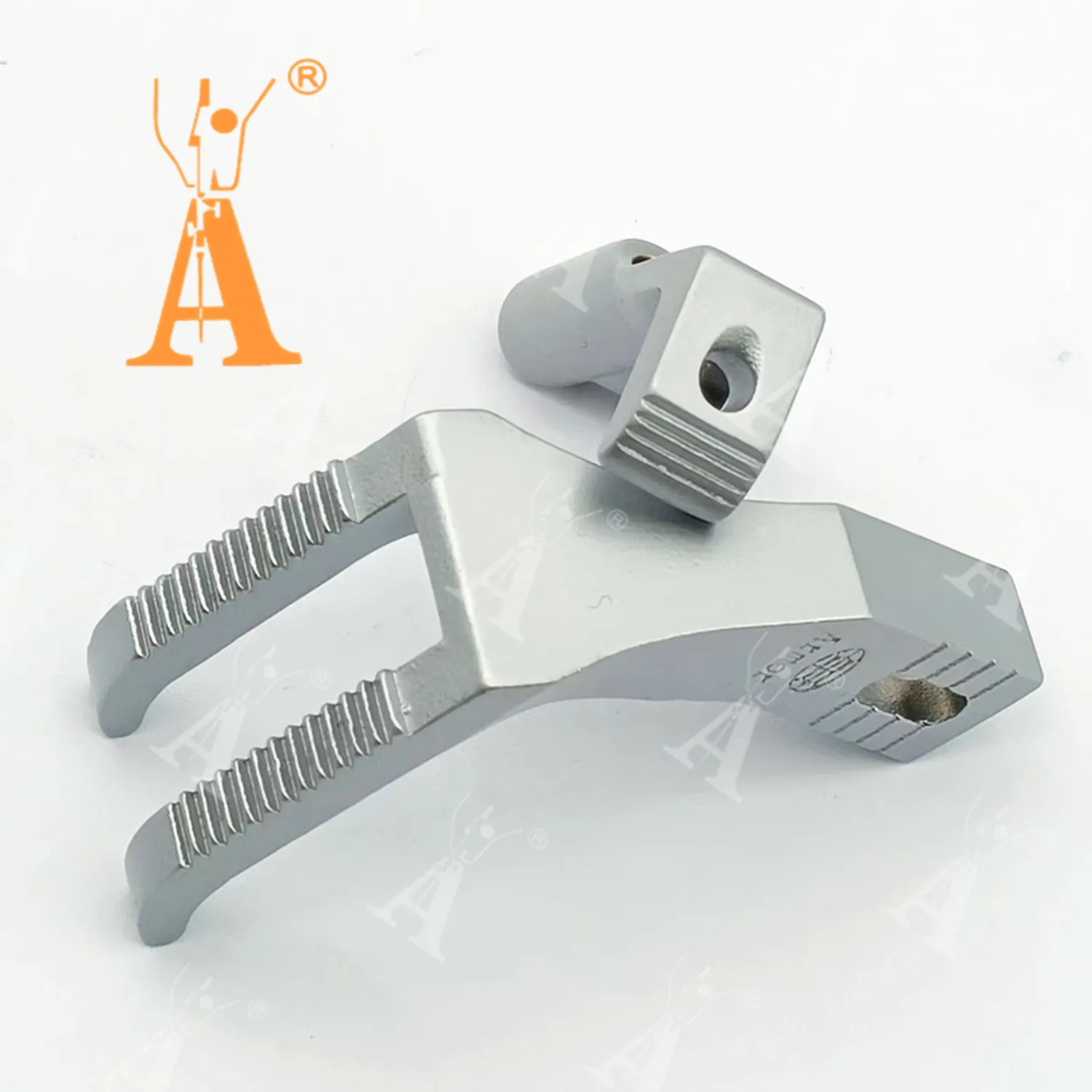 210-94107 210-95104 Per Juki TNU-243 TSC-441, TW1-243, TW3-441, Golden Wheel CS-243, CS-441 Piedino per macchina da cucire