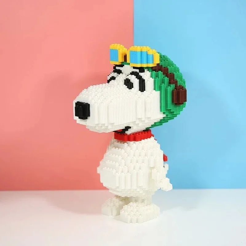 Bloques de construcción de Snoopy para niños, juguetes de ensamblaje de muñecas de dibujos animados, ladrillos de partículas pequeñas, modelo de bricolaje, decoración de escritorio, regalo para niños