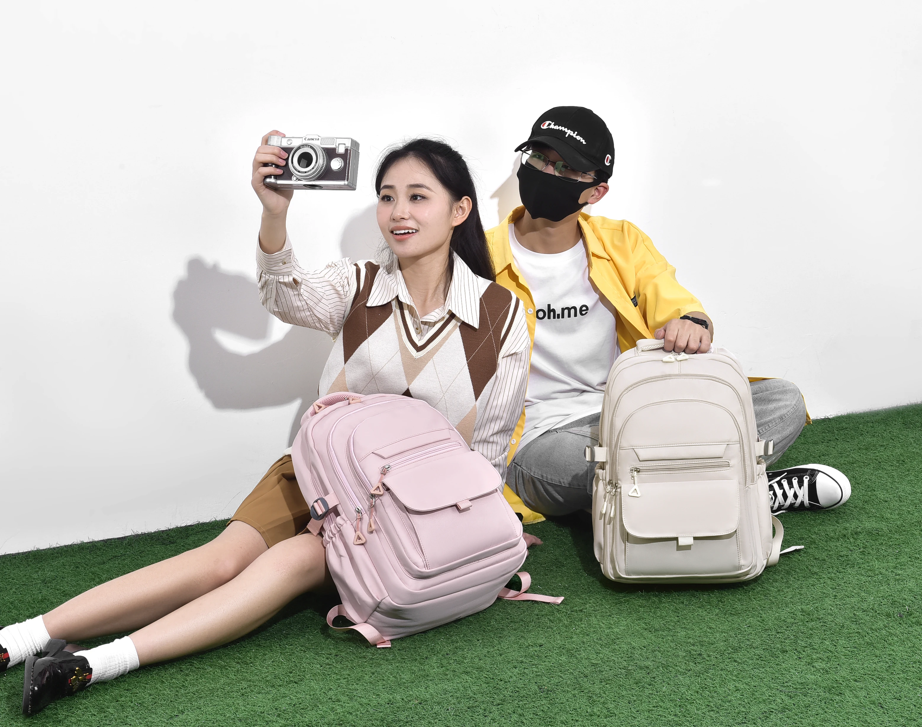 حقيبة ظهر ذات سعة كبيرة للرجال والنساء، حقيبة سفر ترفيهية مقاومة للاهتراء، حقيبة ظهر بسيطة وعصرية للطلاب