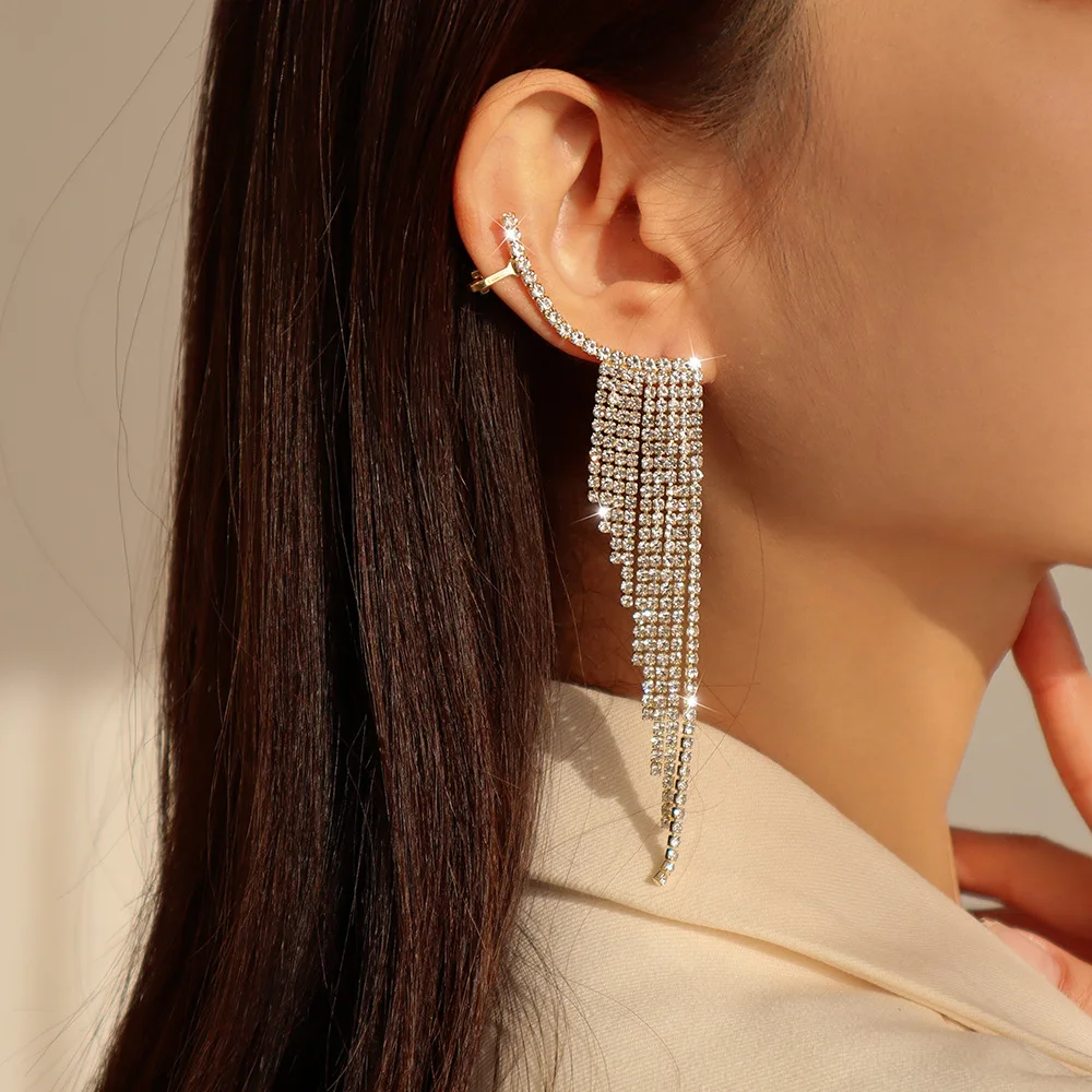 Elegant Minimalist Trendy Earrings - Influencer Tassel Rhinestone Studs with Geometric Statement Design for Parties