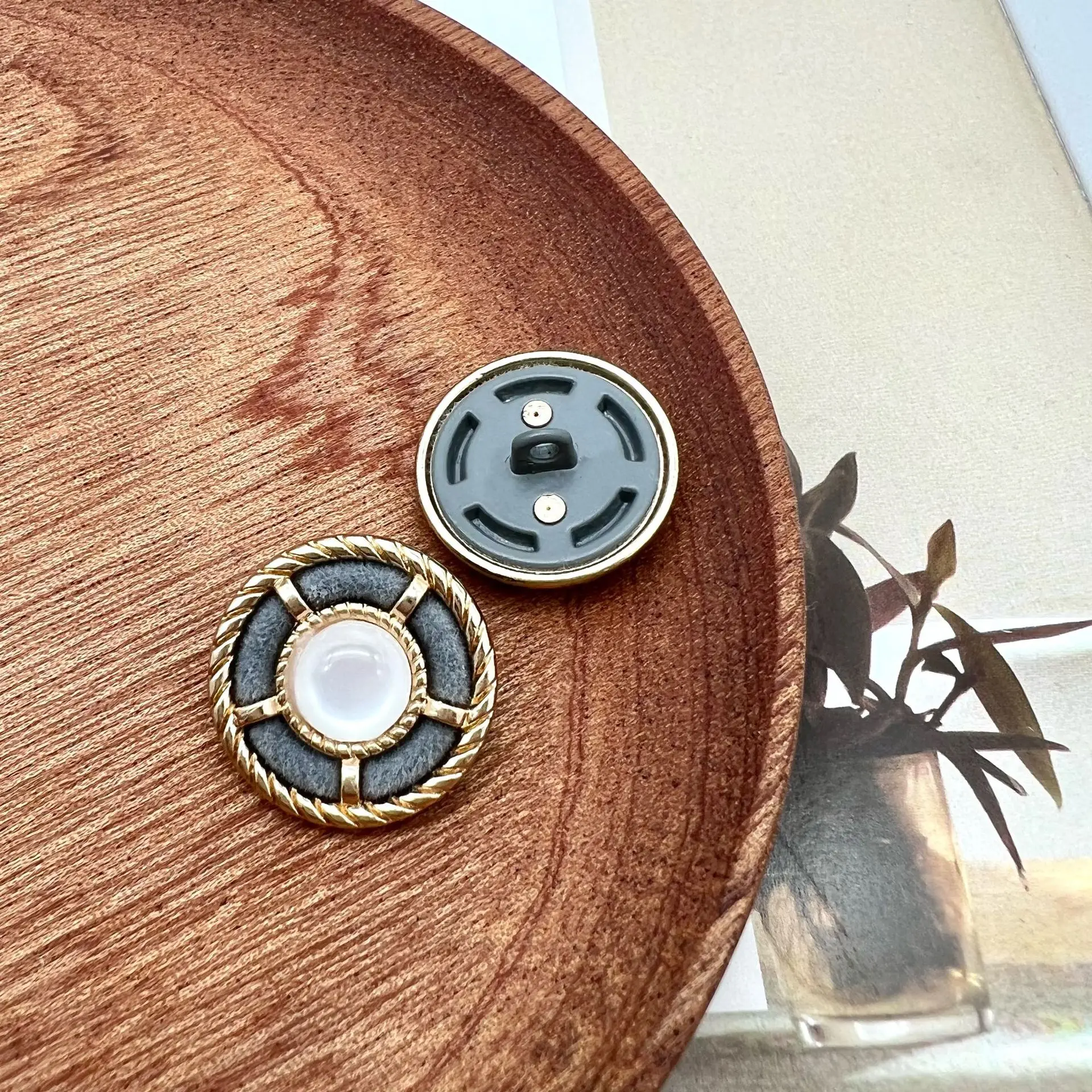 6Pcs Flocking Metal Buttons for Clothing Sewing DIY Women's Clothing Coat Sweater Decorative Opal Buttons