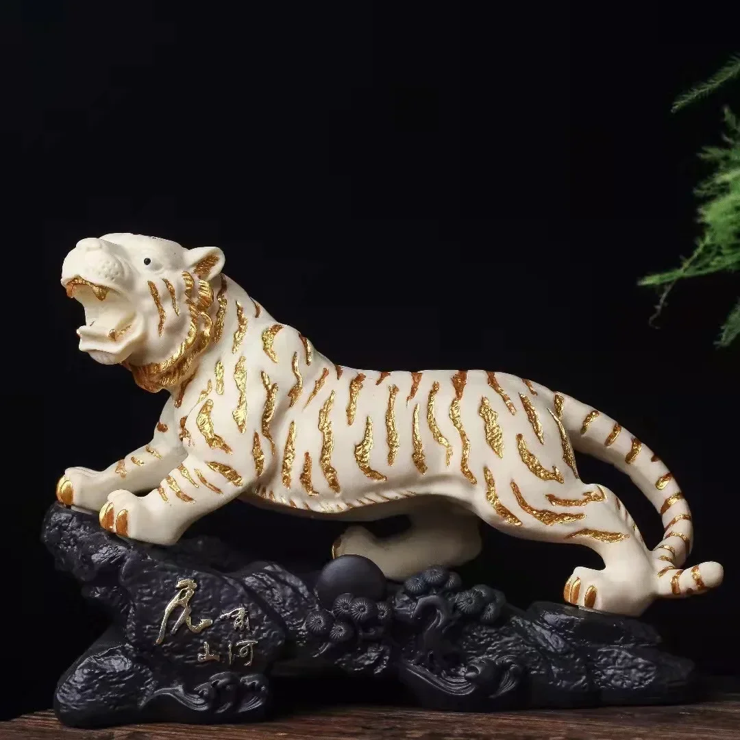 Tiger Roaring Mountains and Rivers Animal Statue Decoration ，modern art sculpture ， Home living room decoration crafts