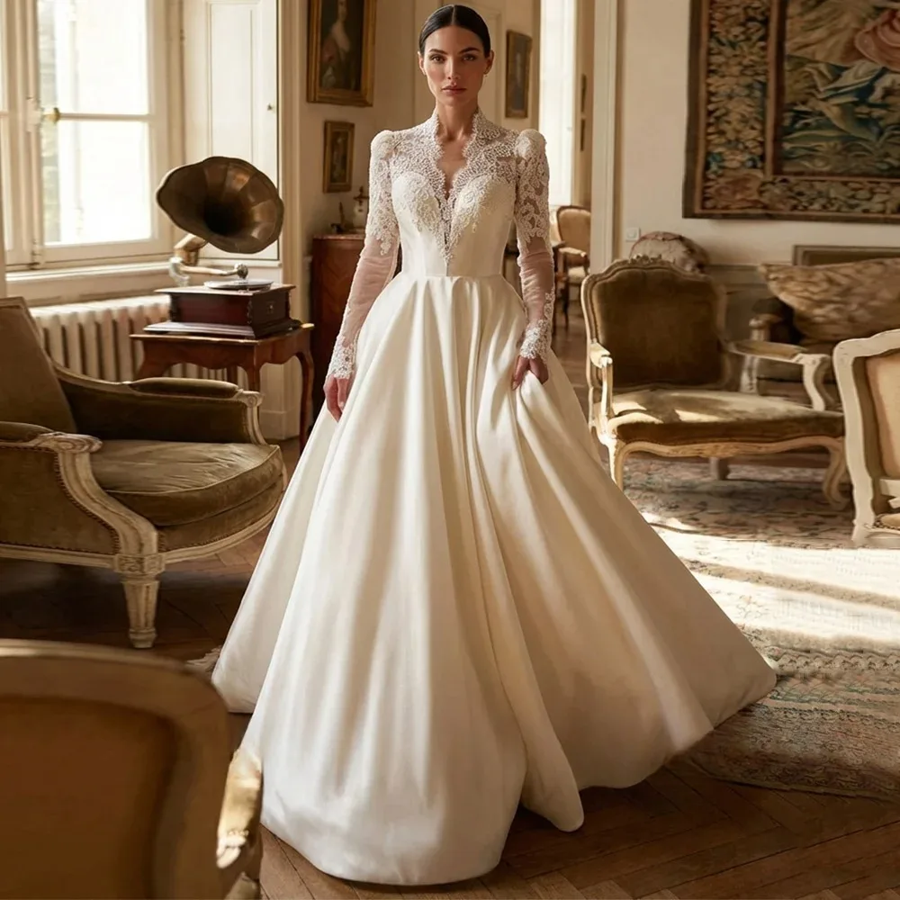 Charming Wedding Dress Robe De Mariee Customzied V Neck Long Sleeves Open Back Lace Applique Corset Bridal Gown for Bride