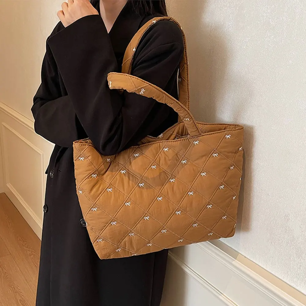 Large Capacity Lightweight Commuting Tote Bag, Autumn Winter Fashion Quilting Shoulder Bag,  Bow Embroidery Decorative Handbag view 3