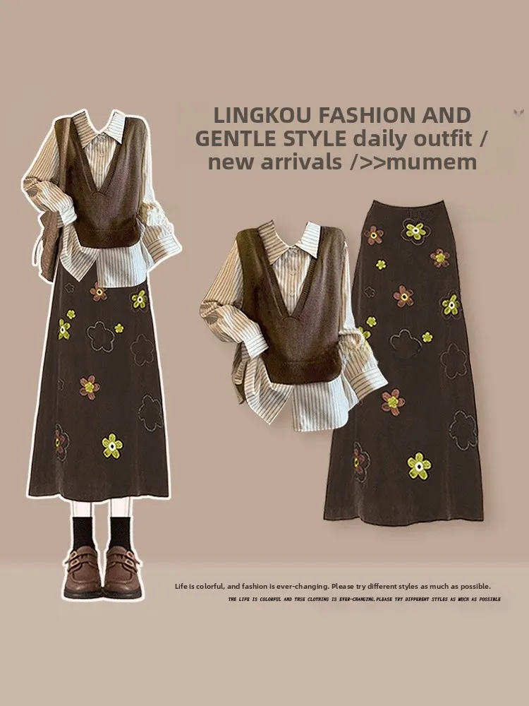 Fashionable Large Size Autumn Set Women's Atmosphere Age-Reducing Vest Base Shirt with Flower Retro  Skirt Three-Piece Set