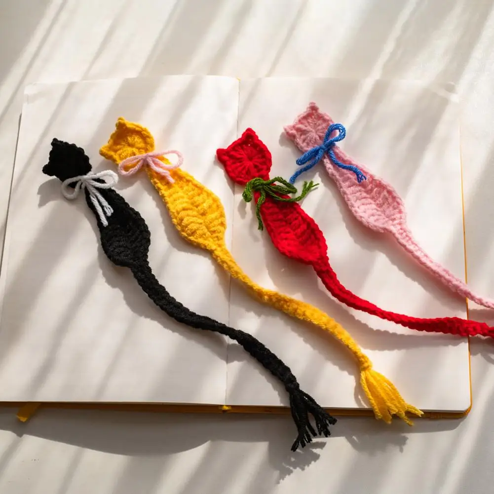 Penanda halaman Wool Cat Bookmark buatan tangan Crochet Cat Bookmark dengan warna cerah Bowknot dekorasi pengerjaan halus halaman Marker