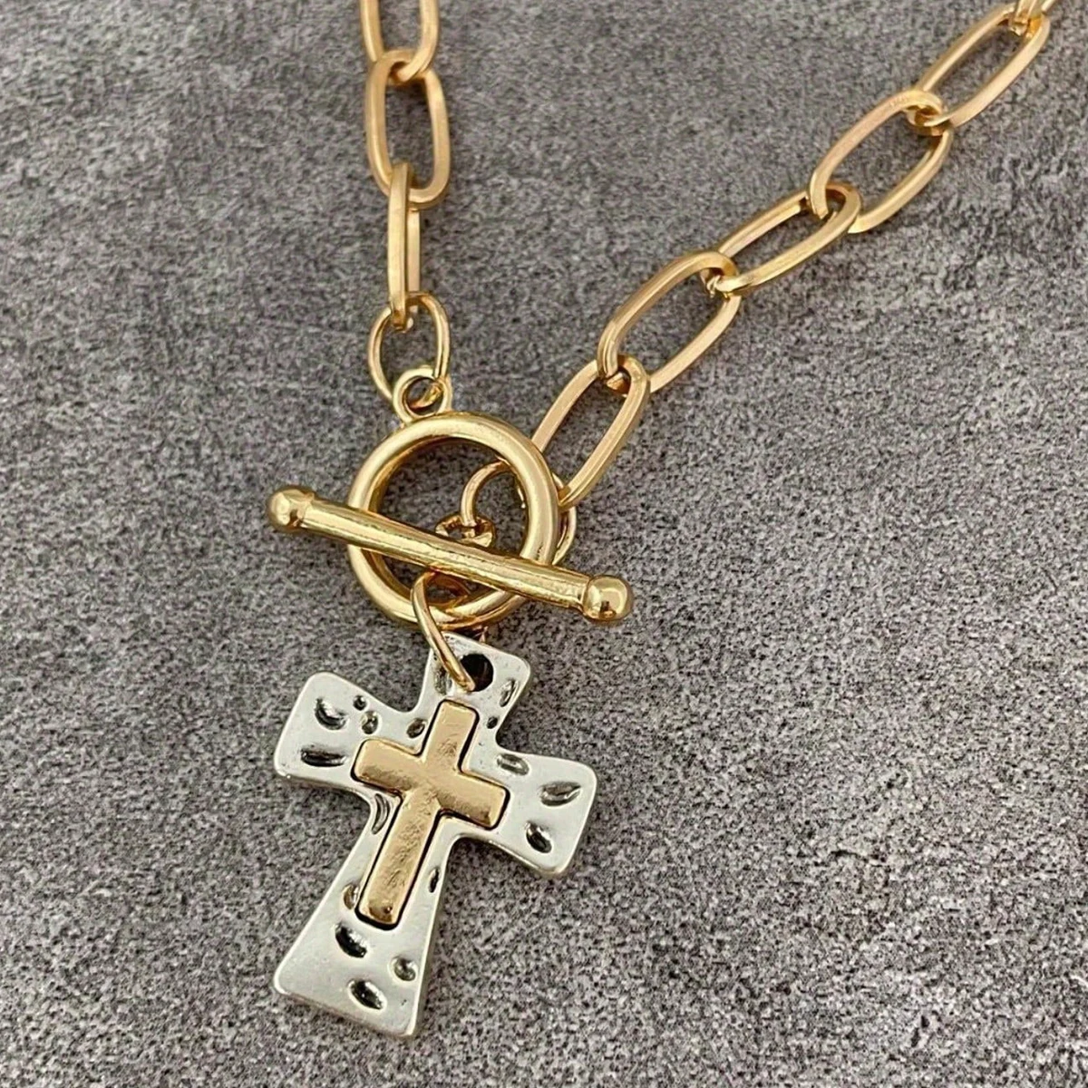 Color-contrasting Hammered Cross Necklace Fashionable and Non-fading With OT Buckle Cross Necklace Accessory