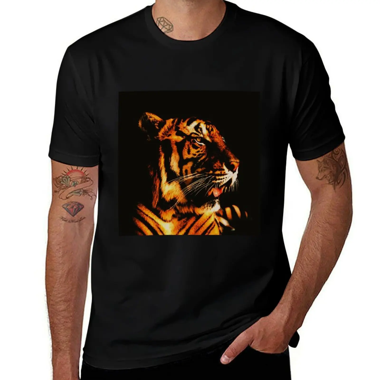 

Face Tiger Graphic Design T-Shirt man t shirt graphic man t shirt summer T-Shirt