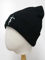 Embroidered Letter Unisex Beanies 2-Layer Silk Satin Lined Anti-Static Knitted Winter Hats for Autumn Ski And Casual Wear