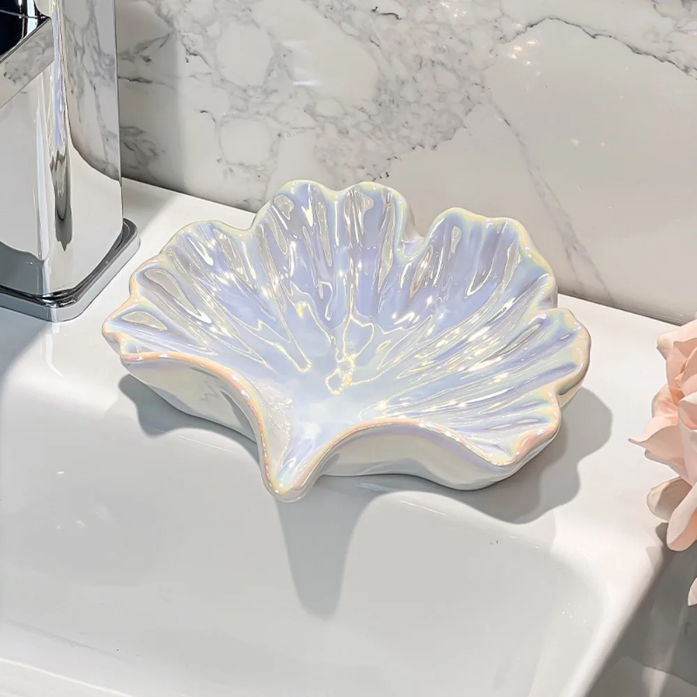 Ceramic Ginkgo Leaf Drain Soap Dish Opening Design V-shaped Drainage Soap Tray Smooth Edges Shell Soap Holder Washbasin