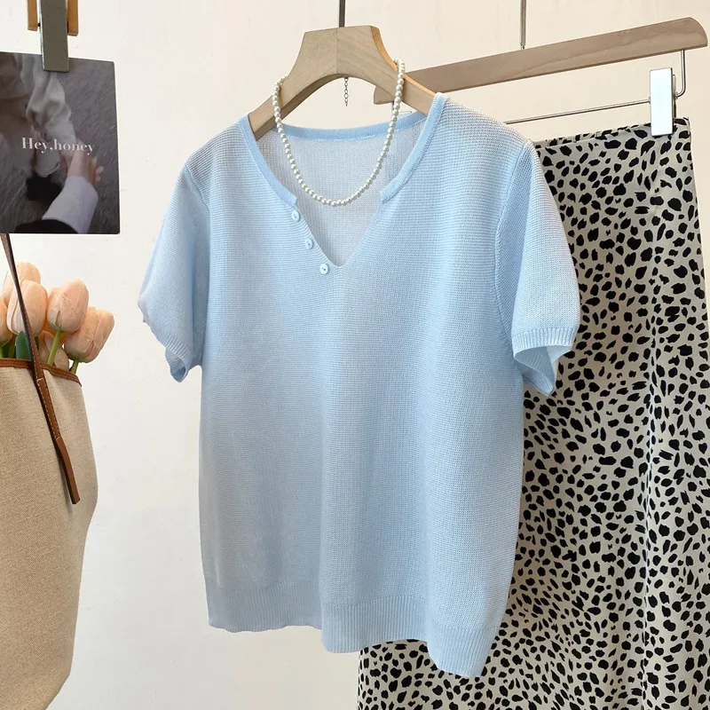 

Dave&di 26 Summer New Product: Thin Lyocell Knitted Shirt For Women Small V-neck With Three Buckles To Look Thin Solid Color T