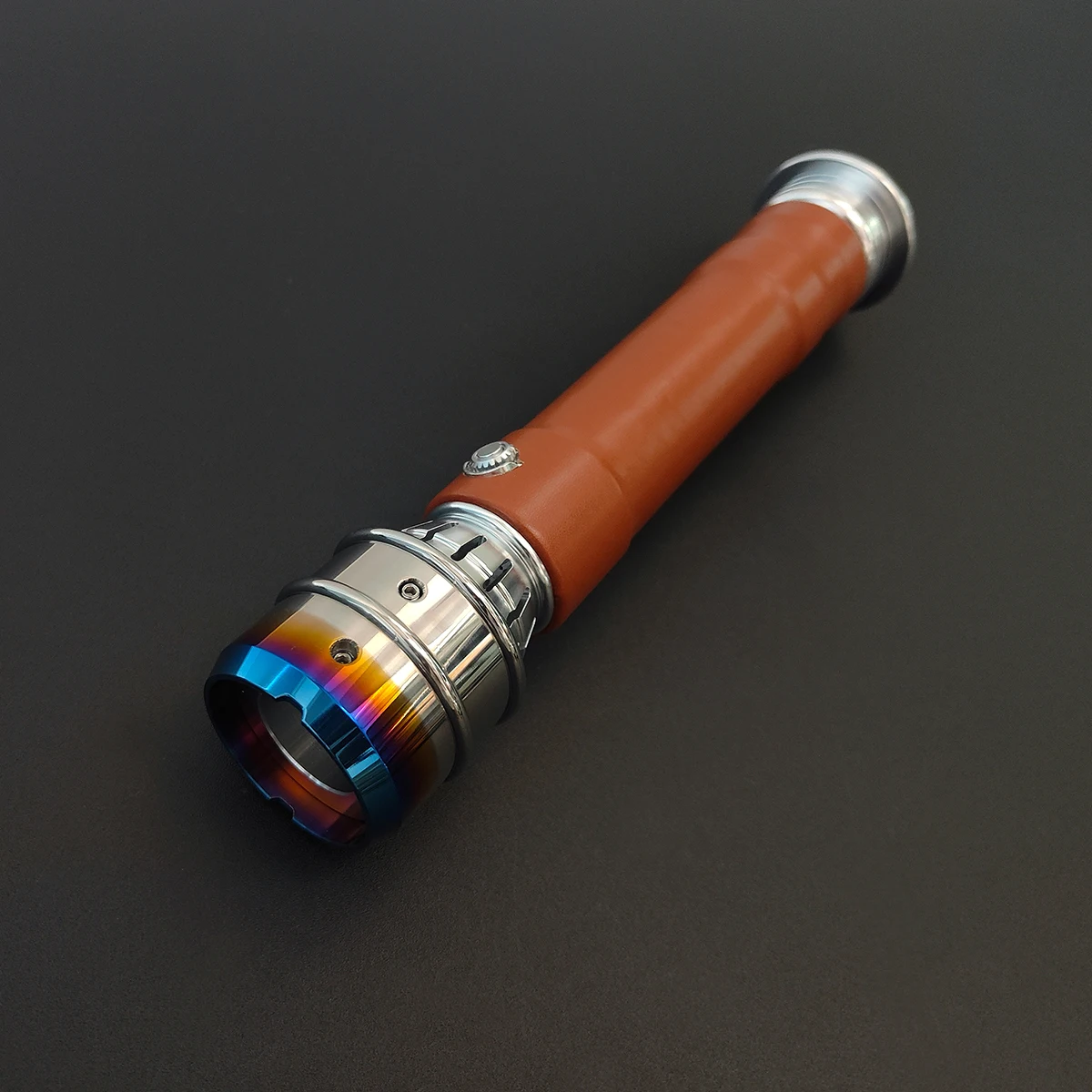 

[Wholesale] Lightsaber Metal hilt Jedi Laser Sword Sensitive Smooth Hitting Sound Punksaber Xenopixel Proffie2.2 Light Saber Toy