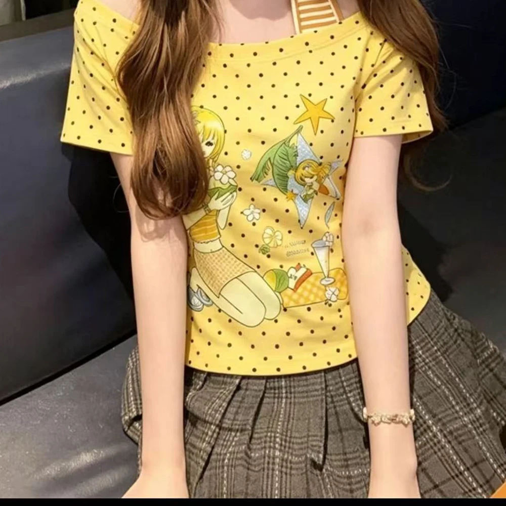 Sweet Women's T-Shirt with Polka Dot Print Slanted Neck Off Shoulder Short Sleeved Slim Fit Top, Retro Women's Casual T-Shirt