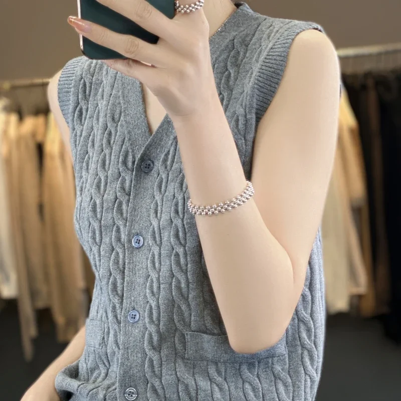 

2025 Vest V-neck Cashmere Vest Cardigan Women Sleeveless Sweater Pure Color Casual Loose Cashmere Vest E7244