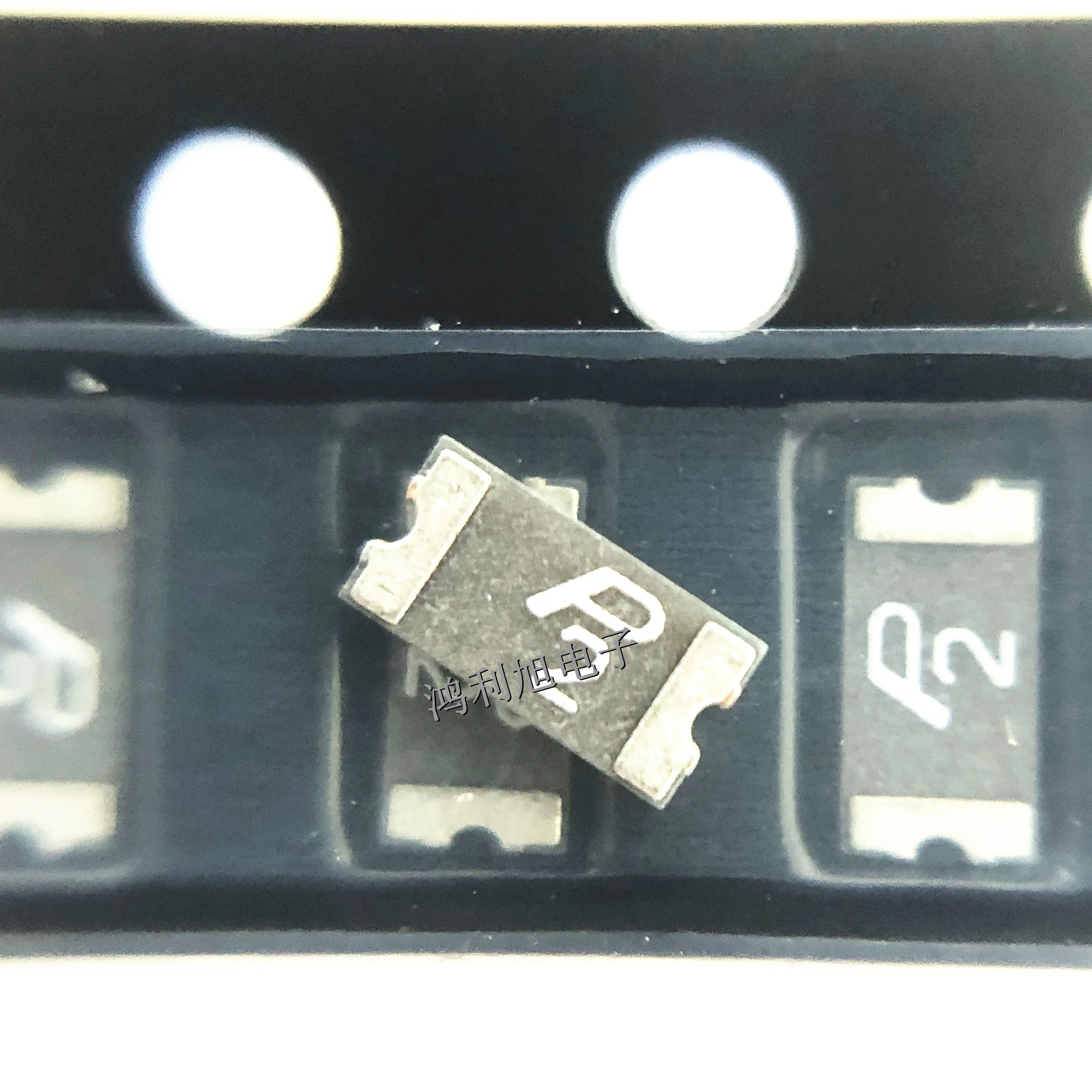 20 قطعة/الوحدة SMD1206P020TF/24 SMD1206P020TF بمناسبة: P2 200MA 0.2A 24V التصحيح الذاتي الشفاء الصمامات ، العلامة التجارية الجديدة ، الأصلي ، في المخزون