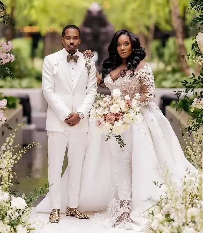 Customized Plus Size Illusion Mermaid Wedding Dress With Detachable Train V Neck Applique Crystal Full Sleeve Saudi Arabic Brida