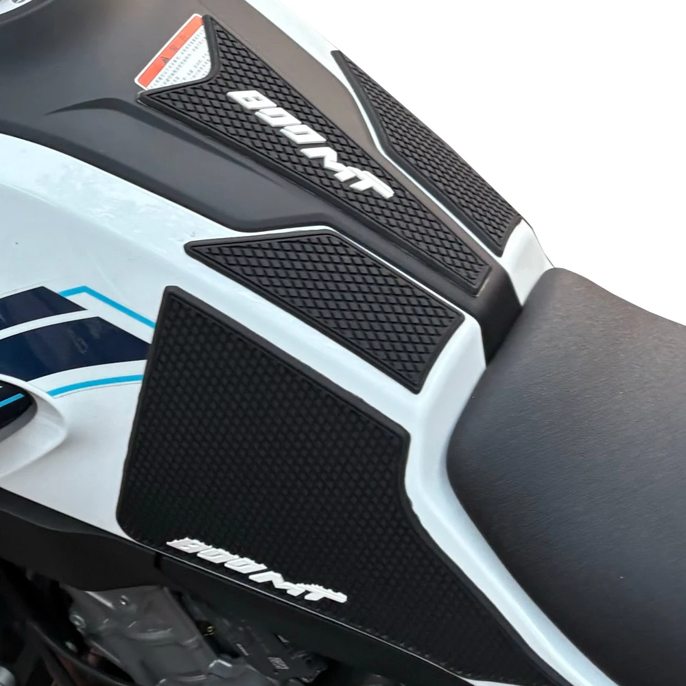 ل CFMOTO 800MT 800 MT 800 mt خزان للدراجة النارية وسادة تثبيت مكافحة زلة ملصق الغاز قبضة الركبة حامي 2020 2021 2022 2023 2024